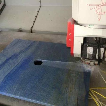 Duschtasse individuell mit unserem CNC-Bearbeitungszentrum produziert