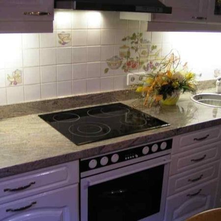 Küchenarbeitsplatte aus Giallo Veneziano