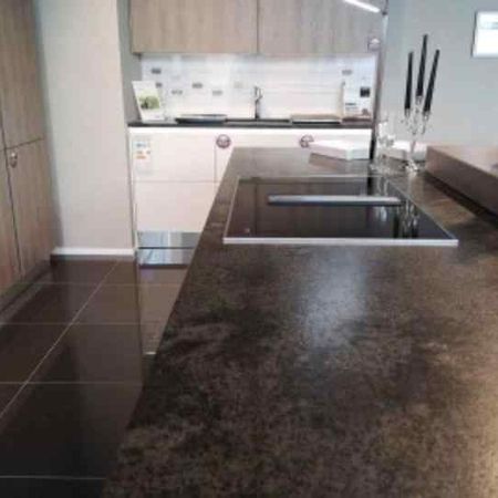 Küchenarbeitsplatte aus Mystic Grey satiniert_01